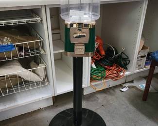 Gumball Machine with Pedestal