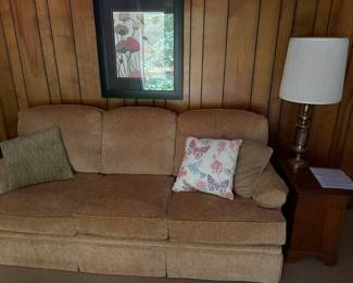 Henredon style plush sofa, looks like it never has been sat on! custom made for owner, Heavy brass lamp, small end table, Poppies print