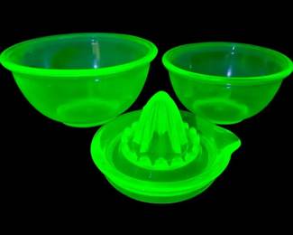 Uranium Mixing Bowls Juicer