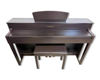 Yamaha Electronic Keyboard W Bench