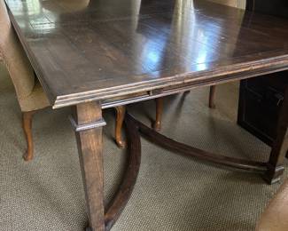 Guy Chaddock dining table with 2 leaves included - no chairs