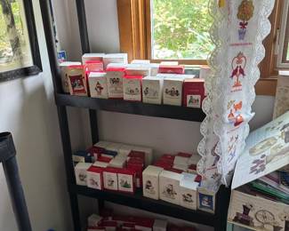 Cupcakes, Seasons Treating, Snowball & Tuxedo, Penguins, Vintage Toys