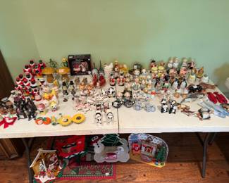 Family Room- Salt & Peppers