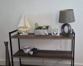 Shelf and deco