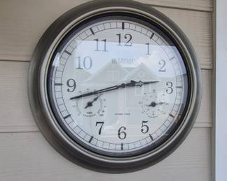 Outdoor Barometer