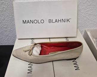 Mamolo Blahnik ballerina flats