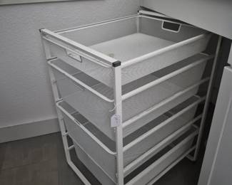 Rolling cart