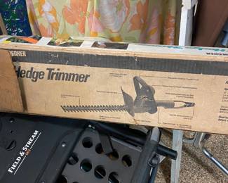 Black & Decker hedge trimmer 