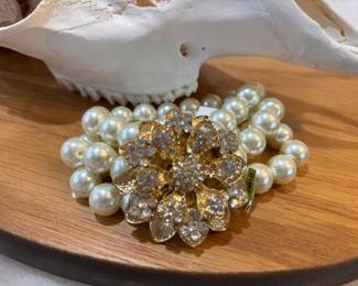 Rhinestone Flower with Pearl Stretchy Bracelet