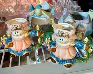 Halloween & Easter Decor