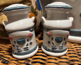 vintage Jay Imports Milk Can / Butter Churn Salt & Pepper Shakers