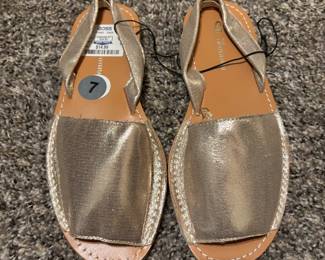 Chinese Laundry Gold Spanish style Sandals