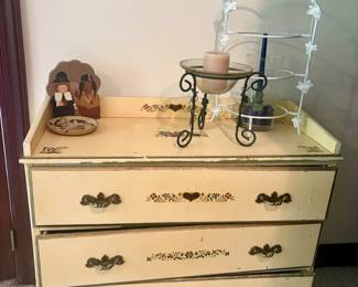Vintage 3-Drawer Dresser
