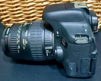 Canon EOS Rebel T6i DSLR Camera