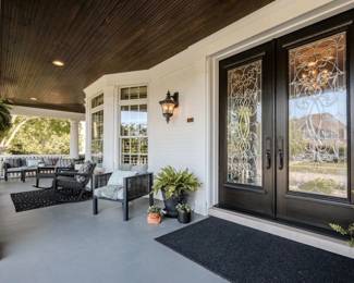 Spectacular Geneva Home in Mill Creel