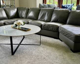 Absolutley beautiful Gray Leather Sectional Sofa in Like New Condition