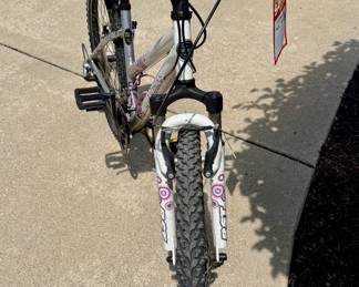 Trek 820 Women's Mountain Bike 16" Frame