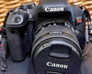 Canon Rebel T7i DSLR