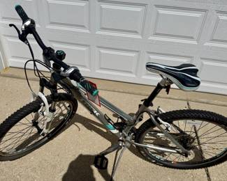 Trek Women's Mountain Bike 16" Frame