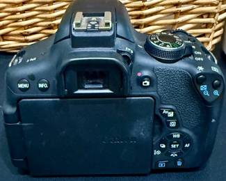 Canon EOS Rebel T6i DSLR Camera