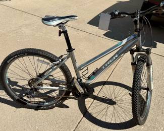 Trek Women's Mountain Bike 16" Frame