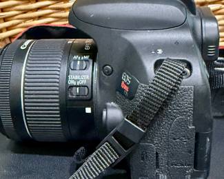 Canon Rebel T7i DSLR