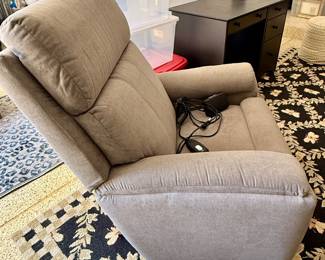 La Z Boy Power Recliner with Heat and Massage