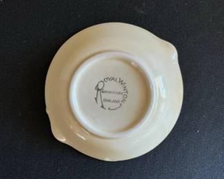 Royal Winton Grimwades Ashtray second image