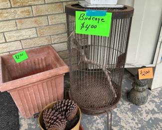 DECOR ITEMS FOR OUTSIDE
