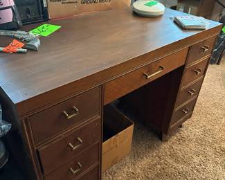 NICE DESK