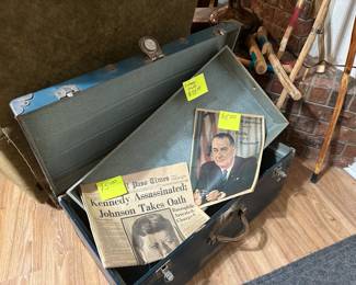 VINTAGE NEWS PAPERS
