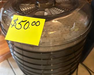 DEHYDRATOR