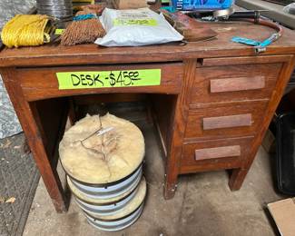 DESK