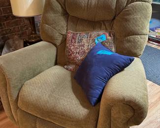 RECLINER