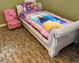 Twin Wicker Bed