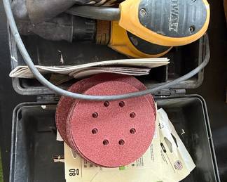 DEWALT Random Orbit Sander with Sandpaper and Case