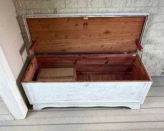 Lane Cedar Chest