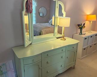 Mary-Kate and Ashley Collection Dresser