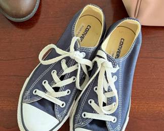 Converse Chuck Taylor All Star Low Top Navy Canvas Sneakers