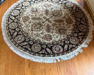 Round Floral Persian-Style Rug