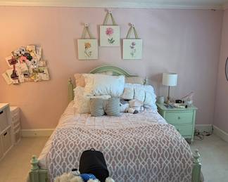 Vintage Painted Full Size Bed