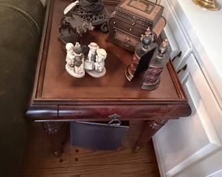 Hammary "Design in America" End Table