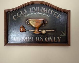 Golf Unlimited Members Only Sign