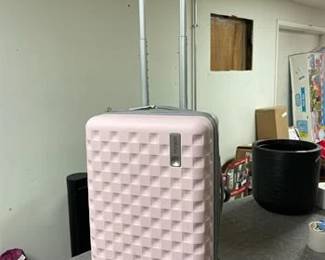 American Tourister Stratum 3.0 Carry-On Spinner