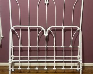Antique Iron Bed Queen
