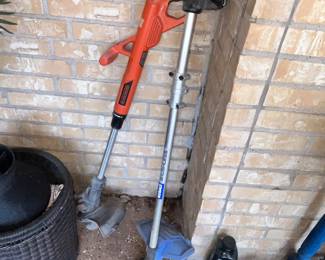 YARD TRIMMERS