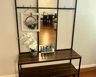 MODERN METAL & WOOD ENTRY PIECE!