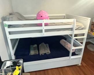 AMAZING FULL-SIZE BUNK BED!