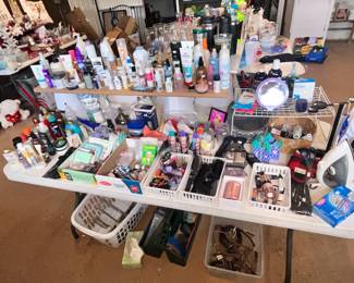 HEALTH & BEAUTY ITEMS