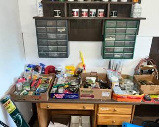 DESK, TOOLS, HARDWARE, PAINT